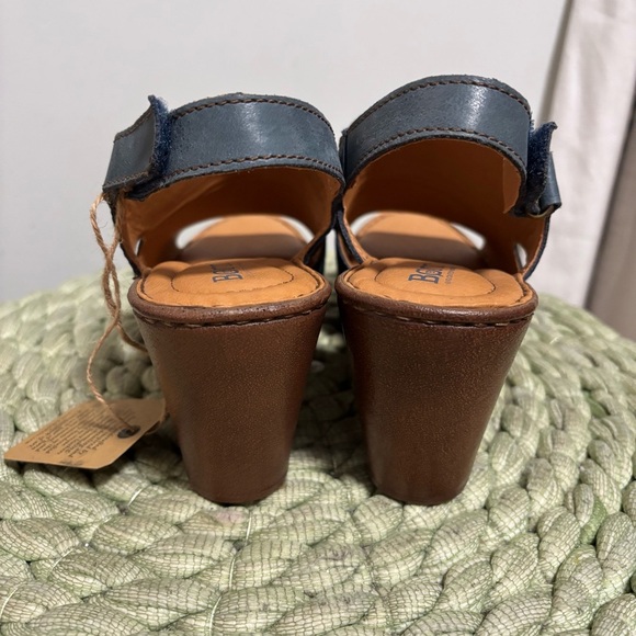 Born Wekiva Blue Leather Block Heel Slingback Dress Comfort Sandals NWT - Picture 6 of 8